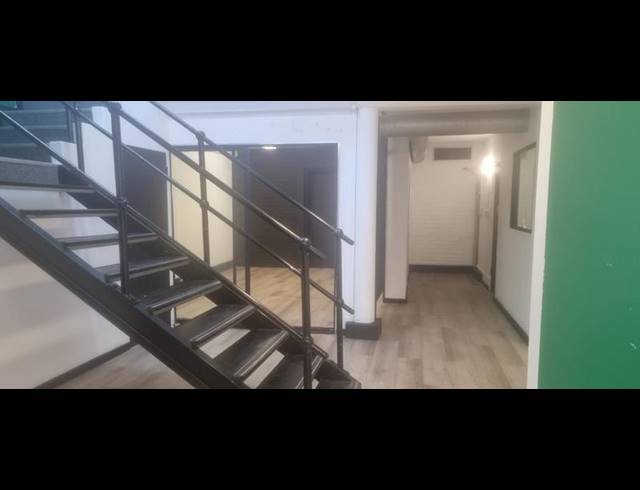 BUSINESS PROPERTY TO RENT IN MOWBRAY